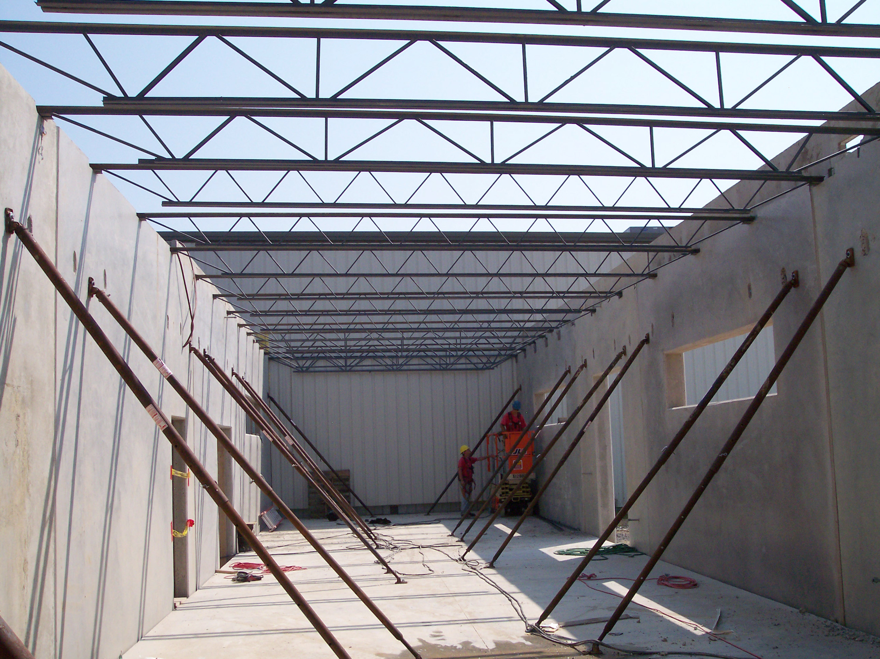 The Zartman team works on the GE Inspection Technologies building.