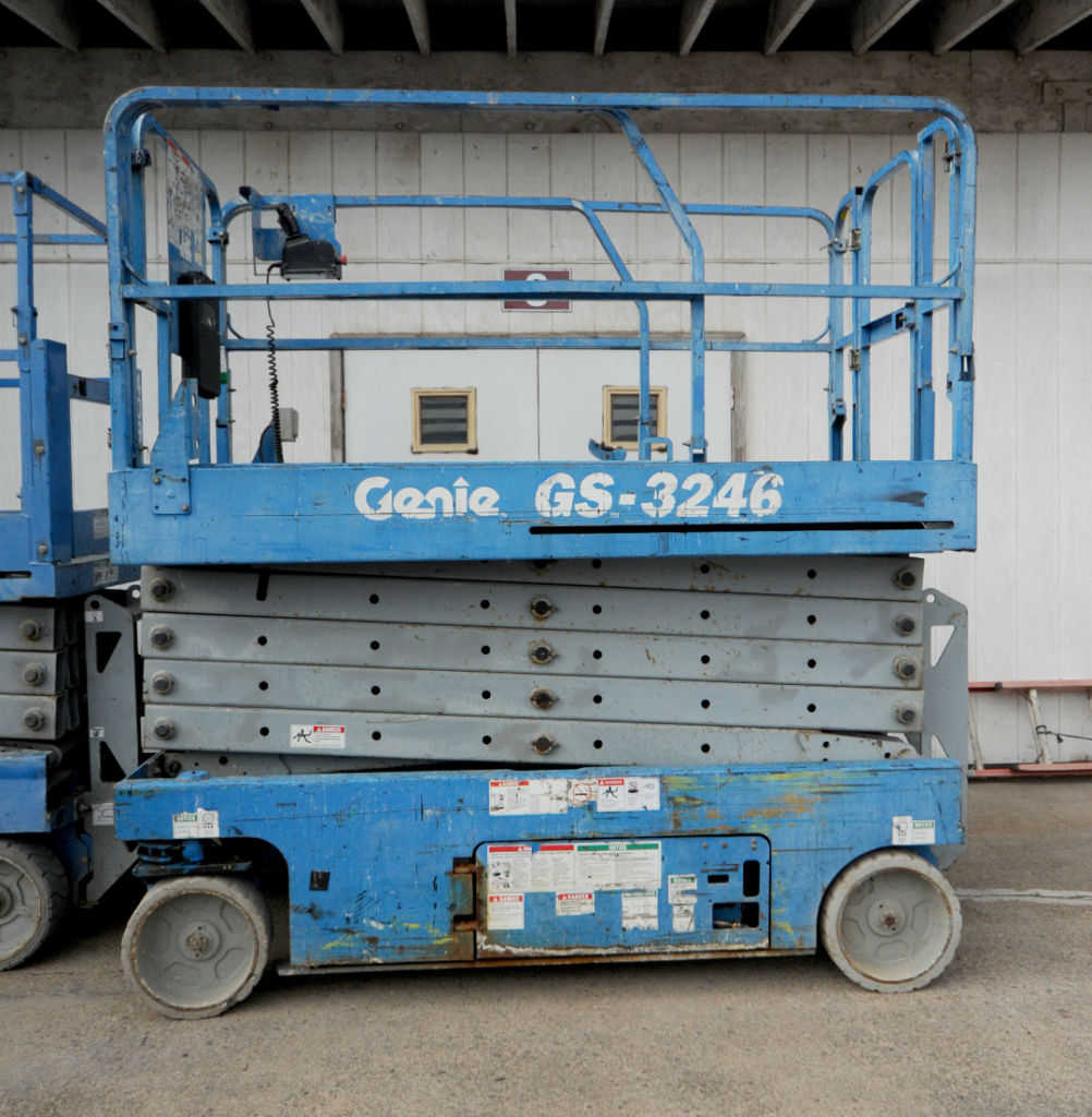 Genie GS-3246 slab scissor lift rental