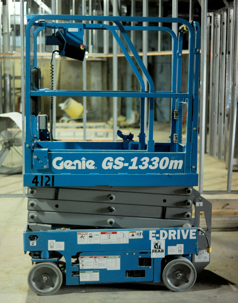 GENIE GS-1330 SLAB SCISSOR LIFT RENTAL